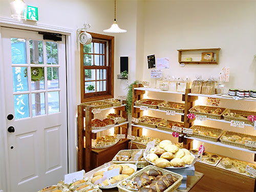 KOGUMA BAKERY調布店　店内その2